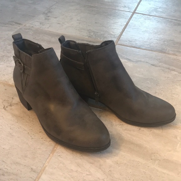 Kim Rogers Shoes - Kim Rodgers heeled zip up boots, 8.5